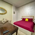 Velasquez Appart Hotel 4
