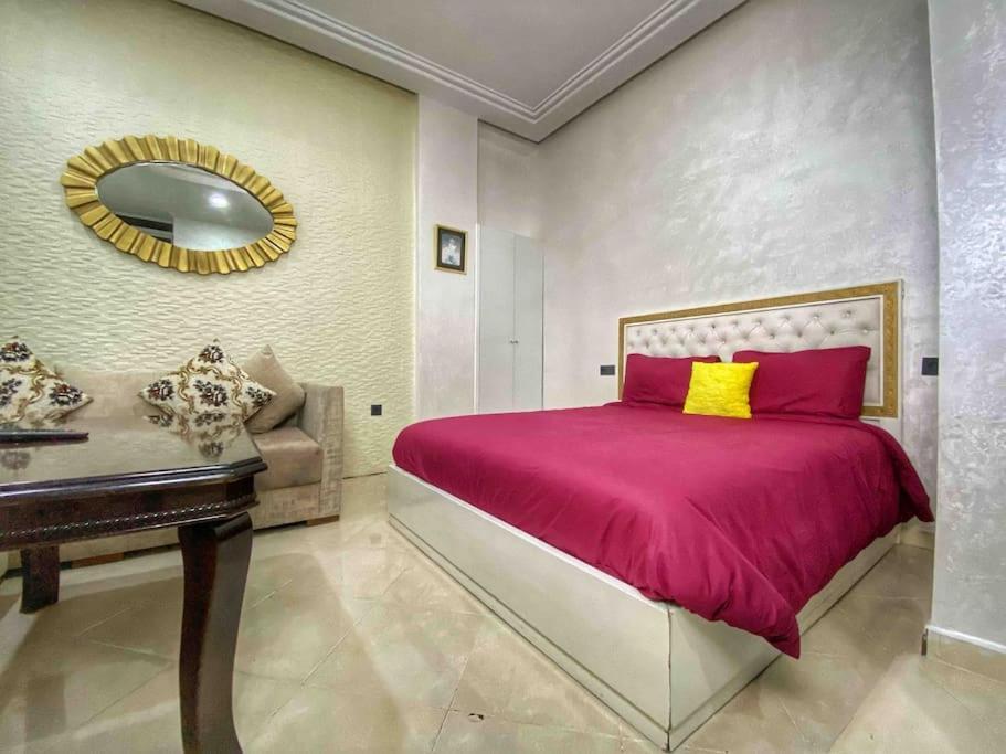 Velasquez 4 * Tanger